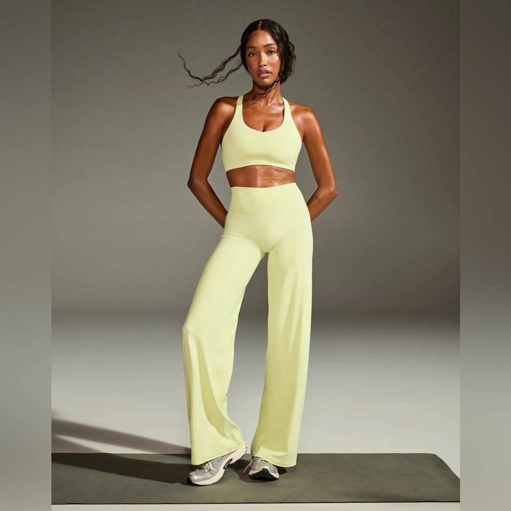 Oner Active SoftMotion™ Straight Leg Pants Pastel Yellow S/Reg